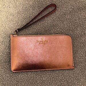 Kate Spade Rose Gold Wristlet Clutch BRAND NEW CONDITION